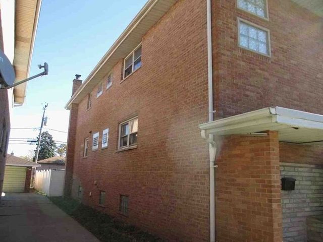 387 Madison Avenue, Calumet City, IL 60409