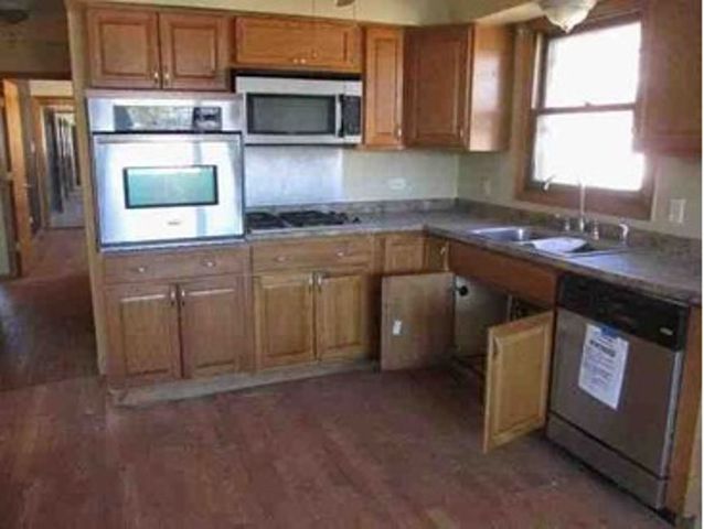 387 Madison Avenue, Calumet City, IL 60409
