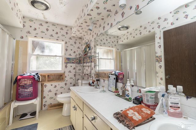 1372 Laurelhurst Drive, Temperance, MI 48182