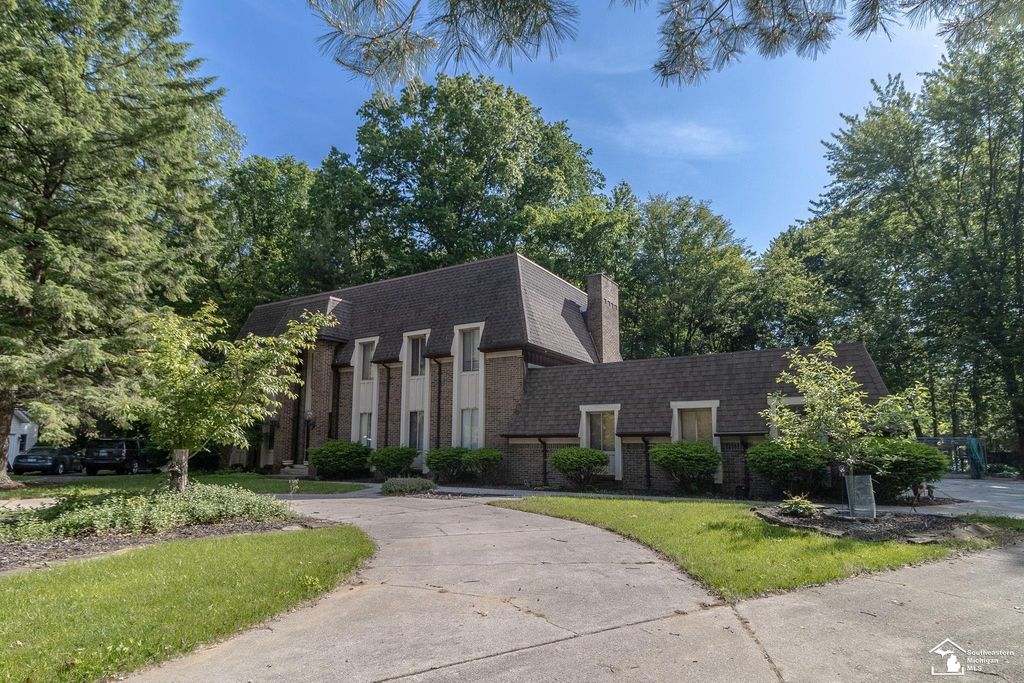 1372 Laurelhurst Drive, Temperance, MI 48182