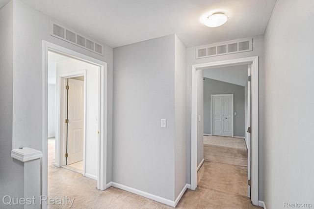 20082 Rodeo Court 8, Southfield, MI 48075