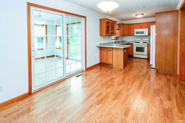 60572 Ashton Way, Elkhart, IN 46528