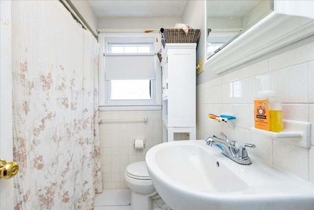 52 Albemarle Ave., Lexington, MA 02420