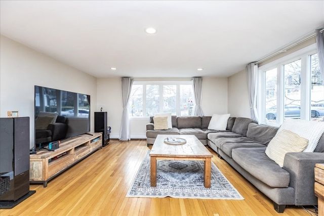 52 Albemarle Ave., Lexington, MA 02420