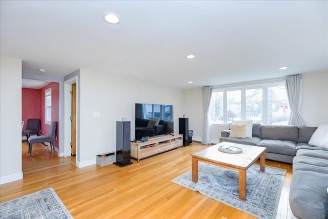 52 Albemarle Ave., Lexington, MA 02420