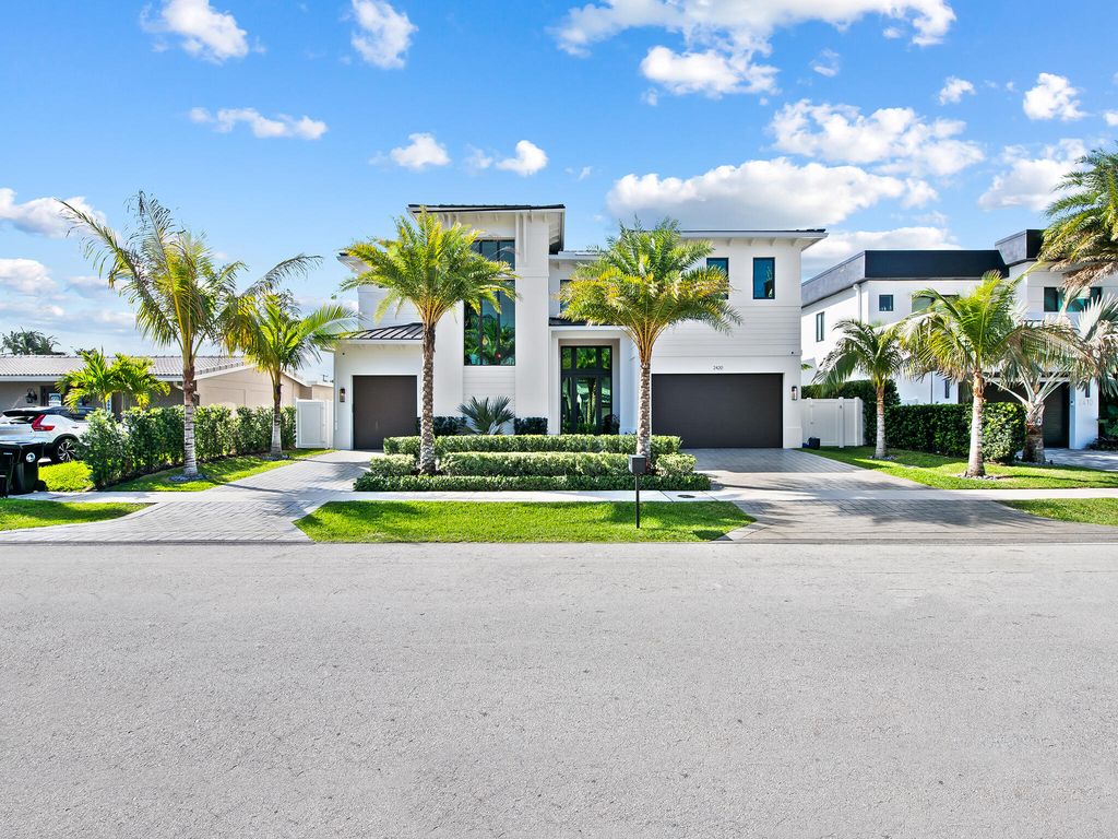 2420 NE 48th Street, Lighthouse Point, FL 33064
