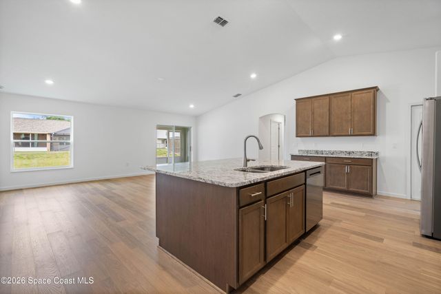1098 Carthage Avenue NW, Palm Bay, FL 32907