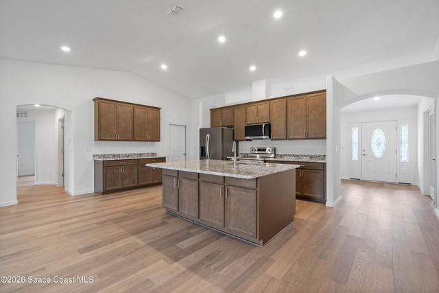 1098 Carthage Avenue NW, Palm Bay, FL 32907