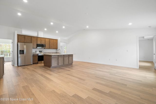 1098 Carthage Avenue NW, Palm Bay, FL 32907