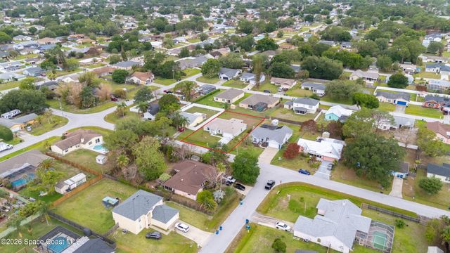 1098 Carthage Avenue NW, Palm Bay, FL 32907
