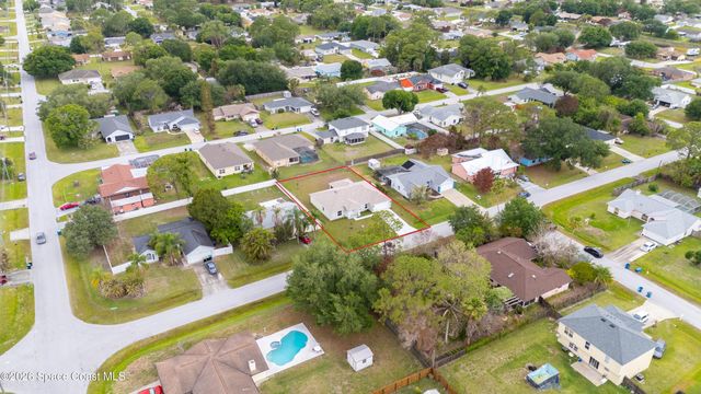 1098 Carthage Avenue NW, Palm Bay, FL 32907