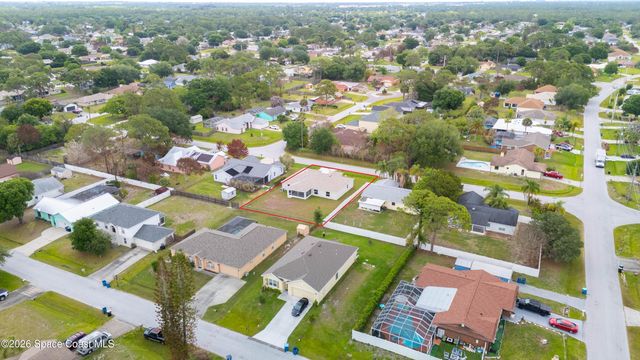 1098 Carthage Avenue NW, Palm Bay, FL 32907