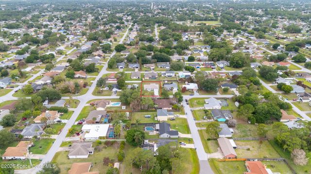 1098 Carthage Avenue NW, Palm Bay, FL 32907