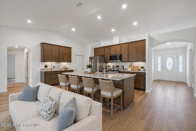 1098 Carthage Avenue NW, Palm Bay, FL 32907