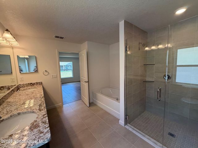 1098 Carthage Avenue NW, Palm Bay, FL 32907
