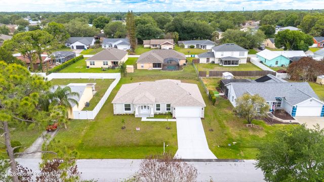 1098 Carthage Avenue NW, Palm Bay, FL 32907