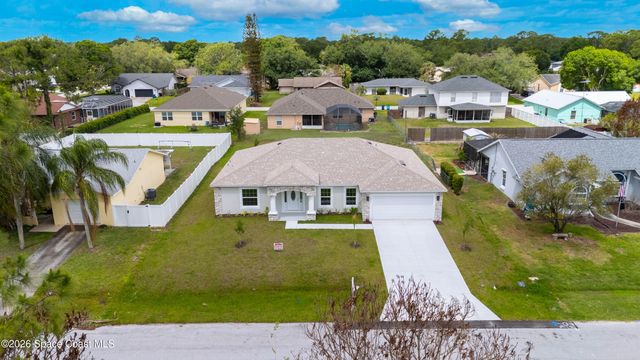 1098 Carthage Avenue NW, Palm Bay, FL 32907