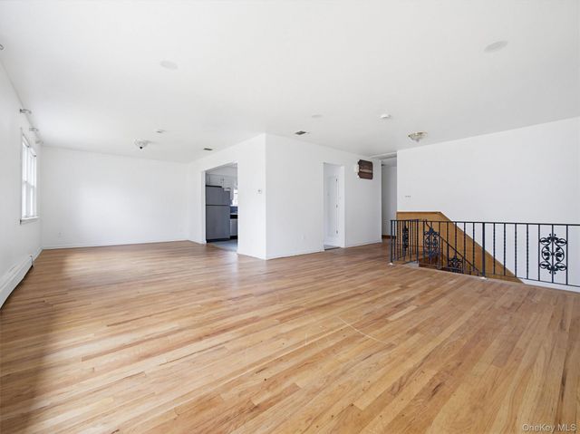 11 Willow Drive, Suffern, NY 10901