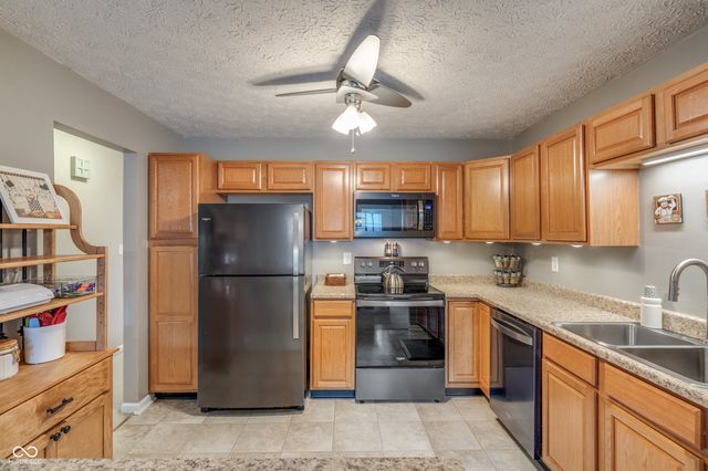 2755 Lakeshire Lane, Indianapolis, IN 46268