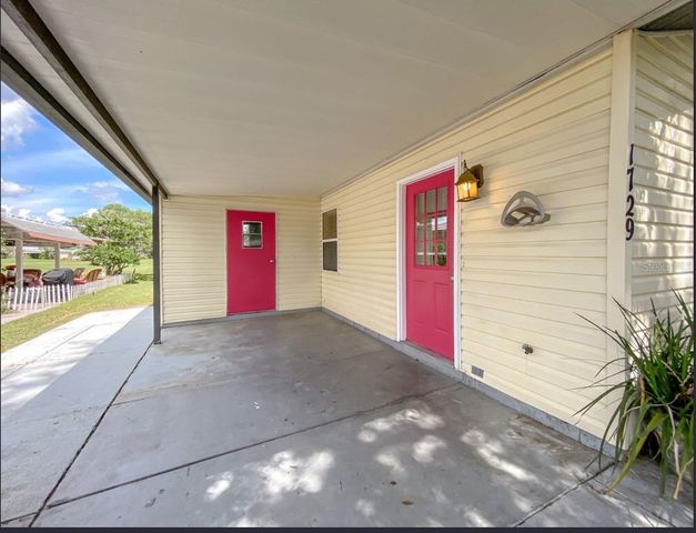 1729 LAUREN LANE, The Villages, FL 32159