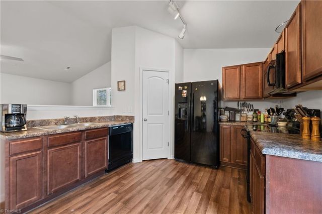 169 Delia Run, Madison, NC 27025