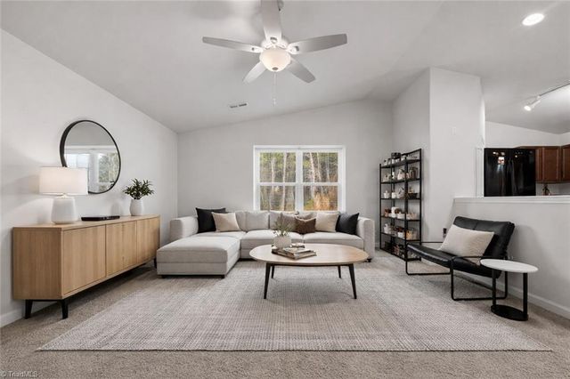 169 Delia Run, Madison, NC 27025