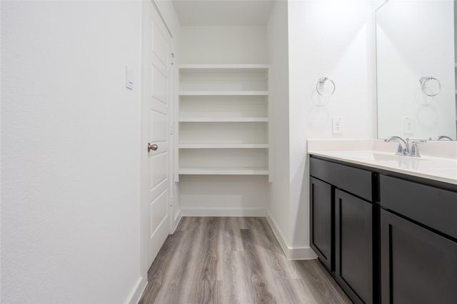 12327 Brandenburg Gate Dr Drive, Houston, TX 77047