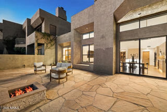 25555 N WINDY WALK Drive 77, Scottsdale, AZ 85255