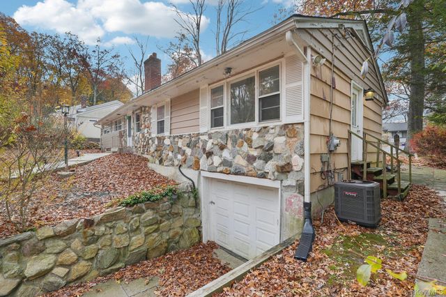 4 Council Crest Road, Sloatsburg, NY 10974