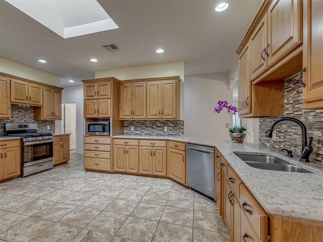 3110 Dans Court, Enid, OK 73703