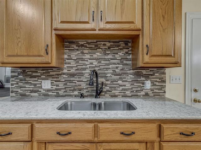 3110 Dans Court, Enid, OK 73703