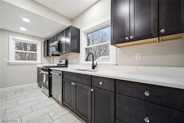 45 Chatfield Drive, Painesville, OH 44077