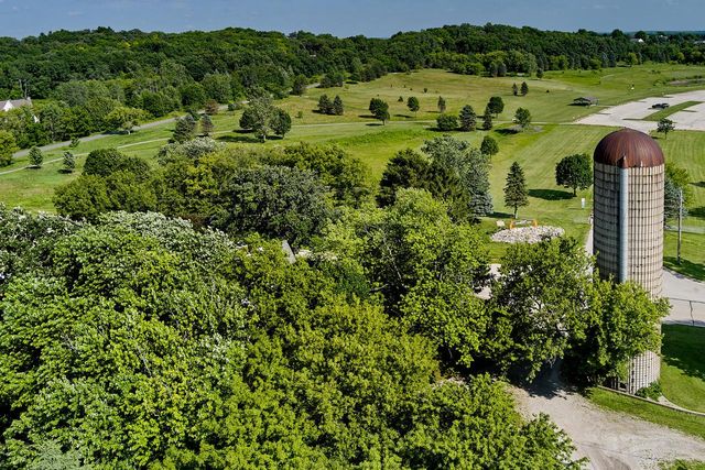 S25W31794 Brandybrook ROAD, Wales, WI 53183