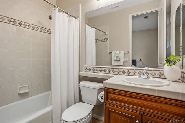 2409 Andersen Lane, Vista, CA 92084