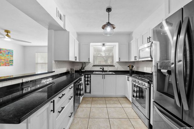 231 Tammy Dr, San Antonio, TX 78216