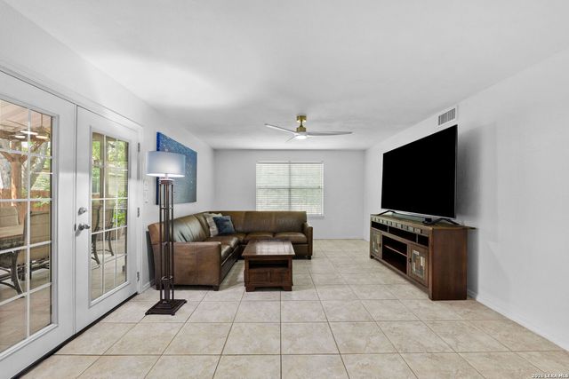 231 Tammy Dr, San Antonio, TX 78216