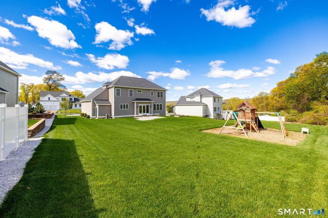 173 Willow Creek Lane, Southington, CT 06489