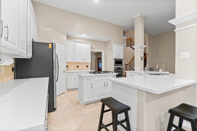 83 Terraglen Drive, The Woodlands, TX 77382