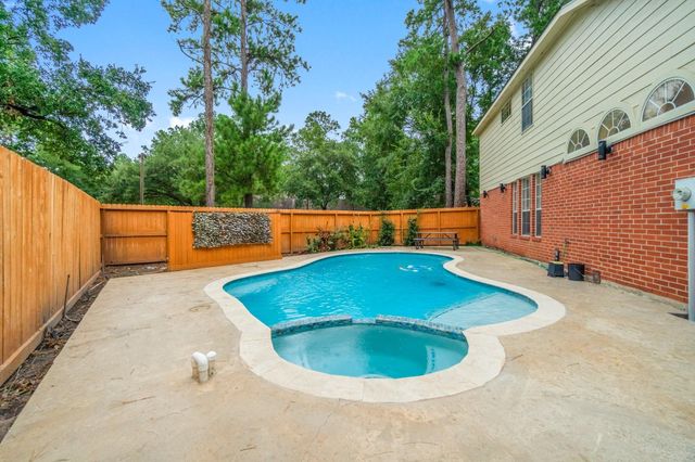 83 Terraglen Drive, The Woodlands, TX 77382