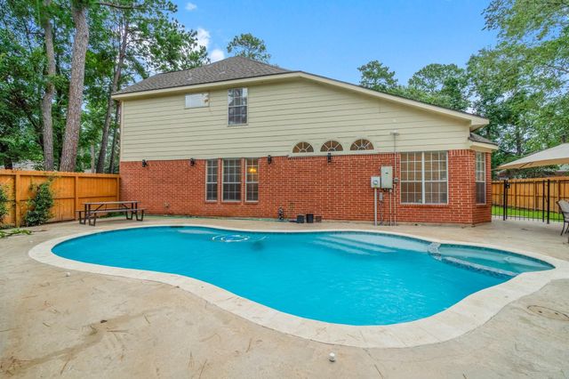 83 Terraglen Drive, The Woodlands, TX 77382