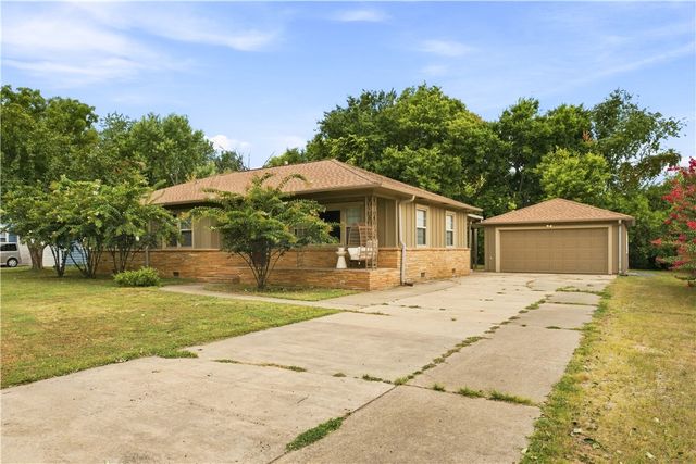 704 Shipley Street, Springdale, AR 72764