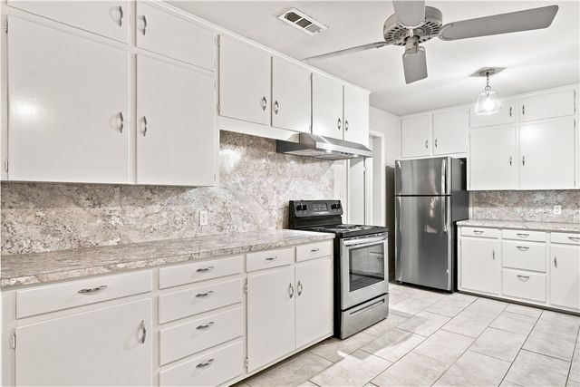 704 Shipley Street, Springdale, AR 72764