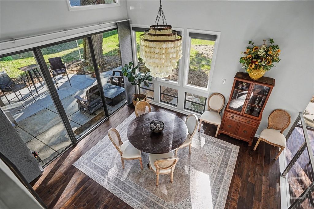 Image 16 of property listing at 10 Dame Kathryn Drive, Savannah, GA 31411