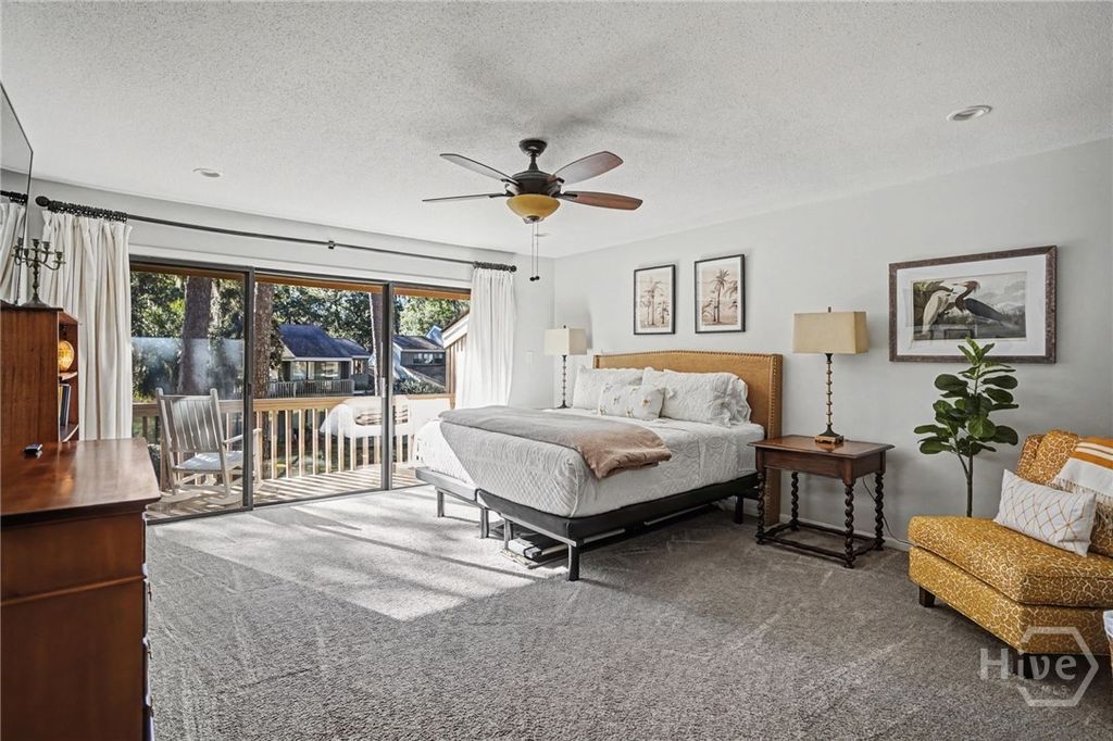 Image 22 of property listing at 10 Dame Kathryn Drive, Savannah, GA 31411