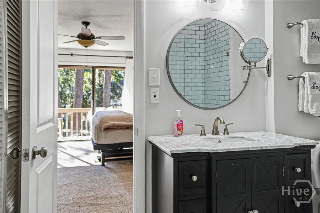 Image 25 of property listing at 10 Dame Kathryn Drive, Savannah, GA 31411