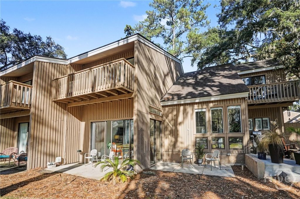 Image 29 of property listing at 10 Dame Kathryn Drive, Savannah, GA 31411