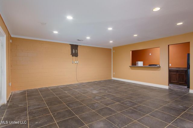 12 Chalmett Place, Hattiesburg, MS 39402