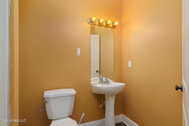 12 Chalmett Place, Hattiesburg, MS 39402