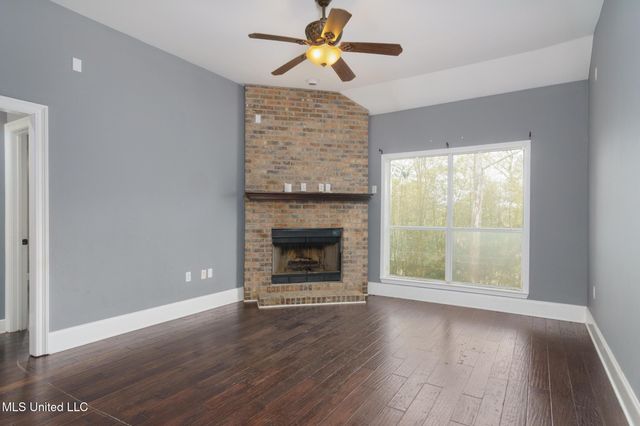 12 Chalmett Place, Hattiesburg, MS 39402