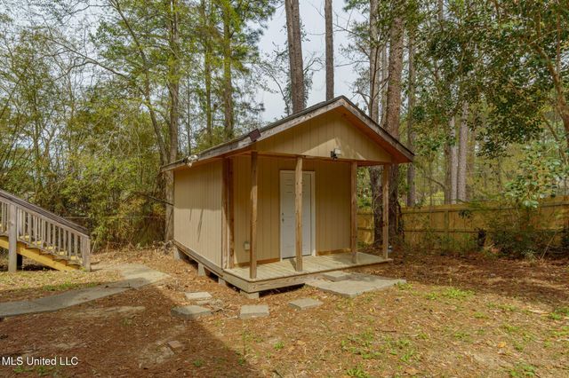 12 Chalmett Place, Hattiesburg, MS 39402